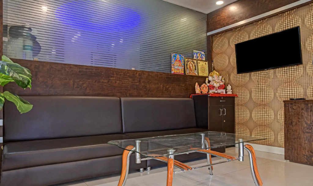 FabHotel Jalsa DLX