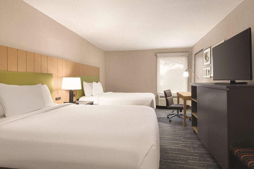 Country Inn & Suites by Radisson, Dunn I-95