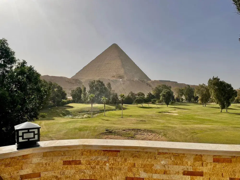 garden pyramid view