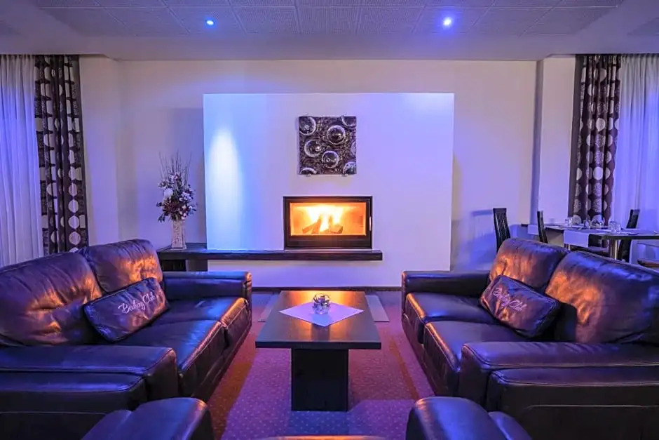 BNC Hotel - Restaurant - Bowling