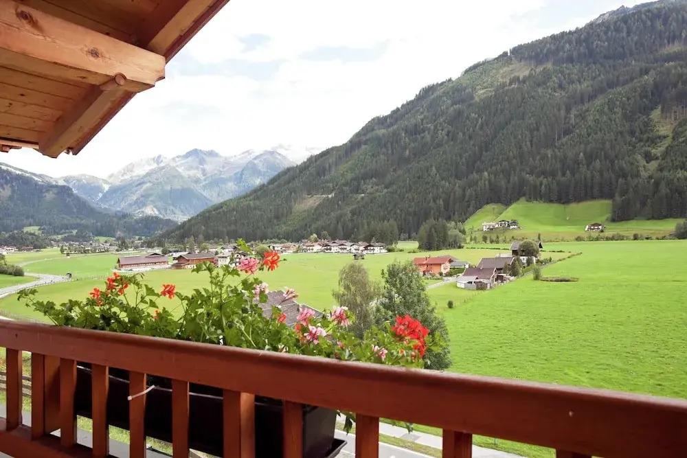 Chalet in Wald im Pinzgau Near Ski Area