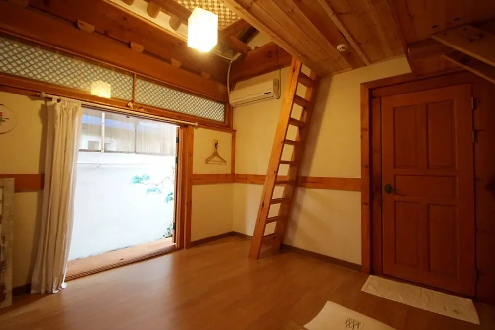 Jeonju Keun Judaengi Hanok Stay