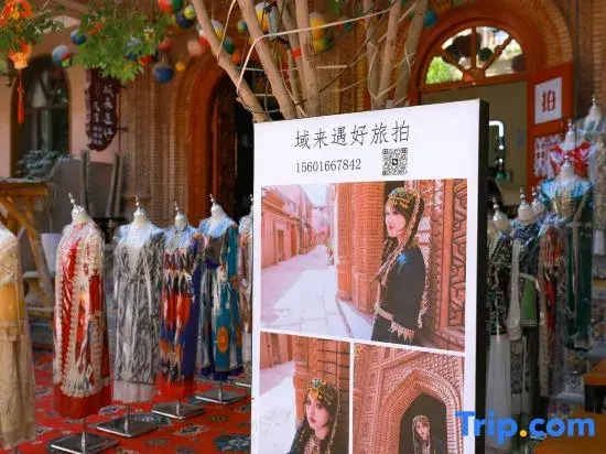 Kashgar Ancient City Vilai meets good B&Bs