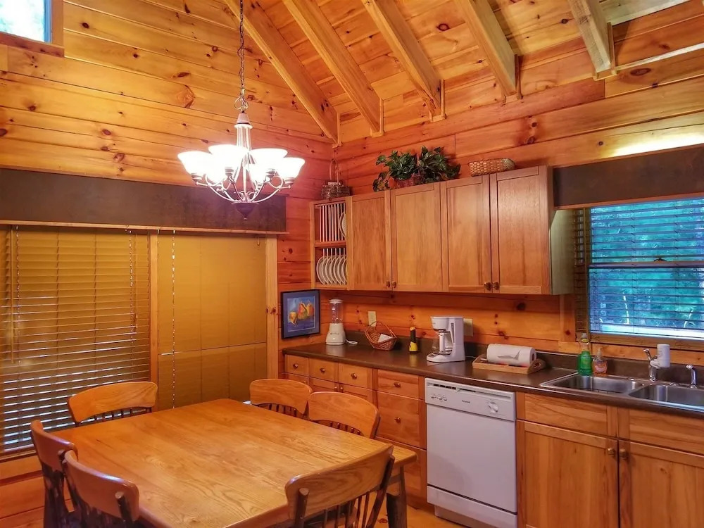 Whitetail Ridge-Blue Ridge Ga
