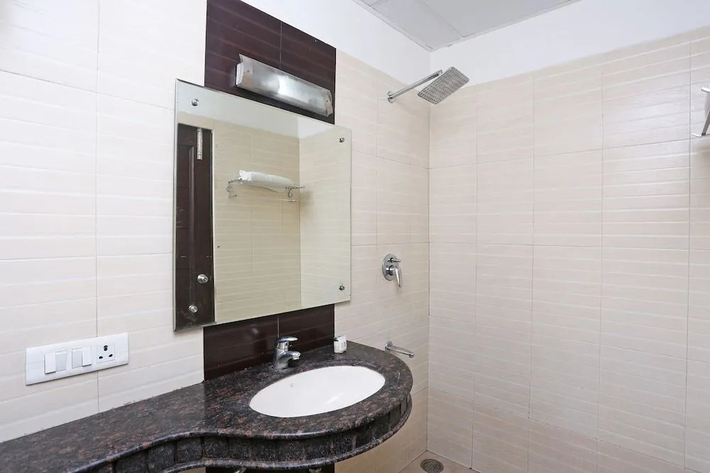 OYO 19309 Hotel Rajshree