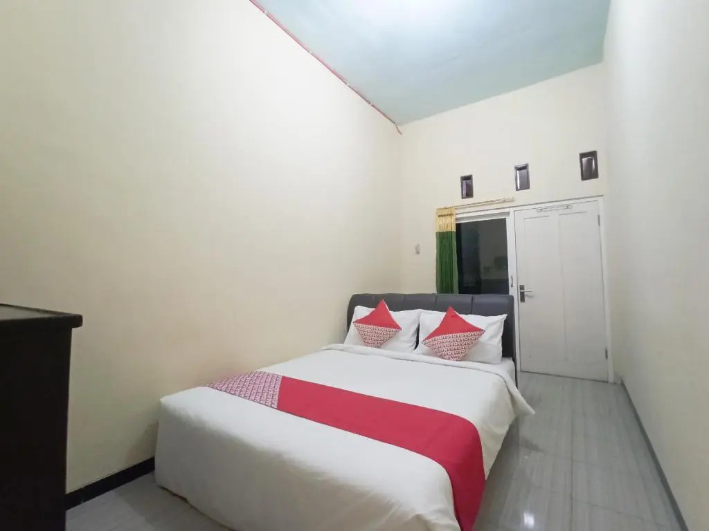OYO 3298 Bromo Guest House Family
