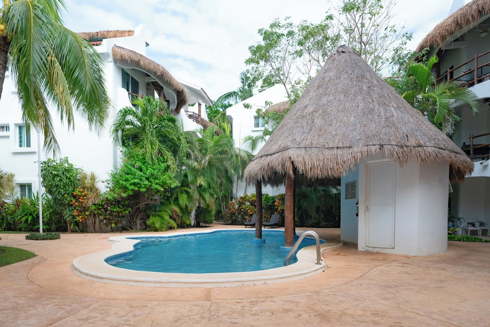 Melrose Place At Los Lirios Playacar II