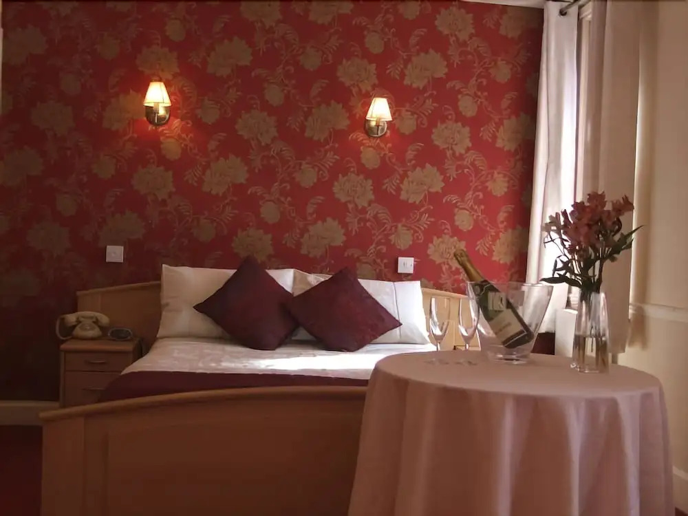 The Elgin Hotel