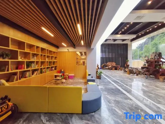 Xianju Shiyingjie Humanistic Hotel