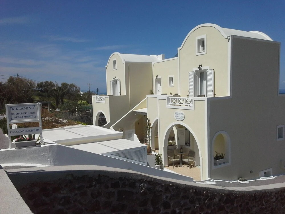 Kiklamino Sunset Suites