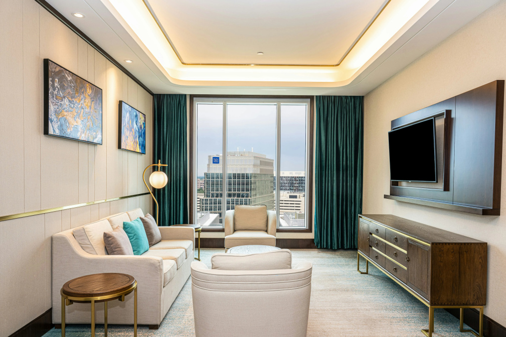 Blossom Hotel Houston, Curio Collection by Hilton