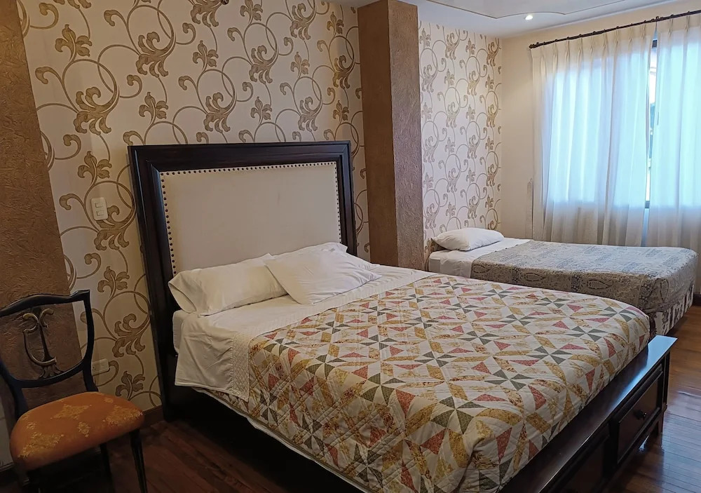 Hotel Azul de la Plaza by Chat Noir