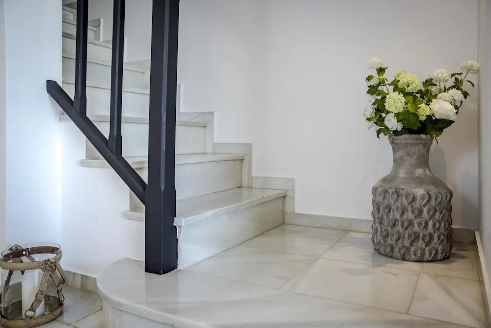 LCM - Modern 3 bedroom apt with stunning views