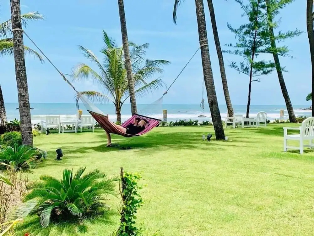 Chaung Tha Lodge