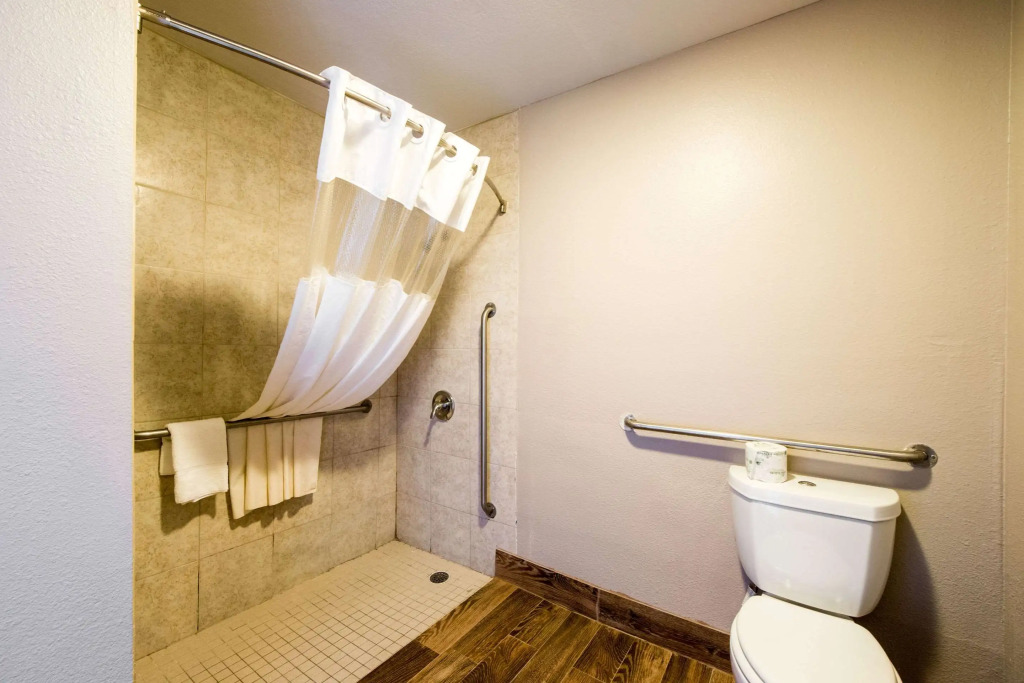 Quality Inn University near Downtown