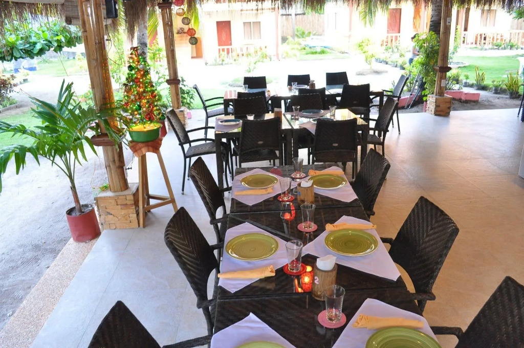 SLAMS Garden Dive Resort
