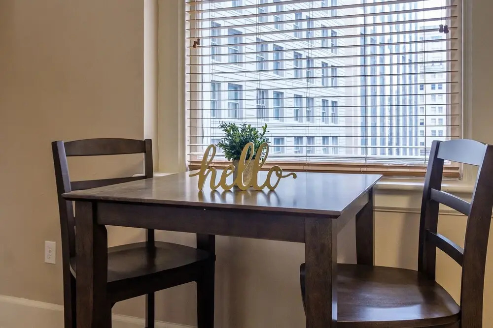 FRONTDESK Hibernia Tower Apts Downtown New Orleans