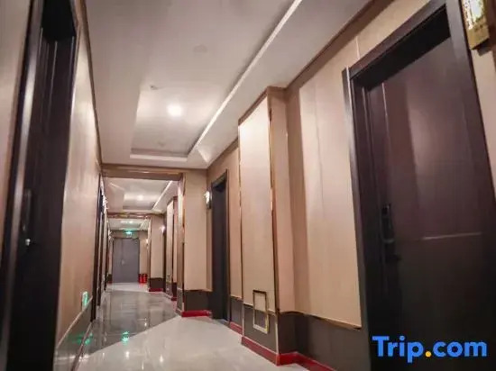 Yuefeng Hotel (Tangshan Yutian Nuanquan Road)
