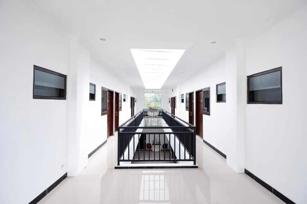 Four D'home By Oyo Rooms