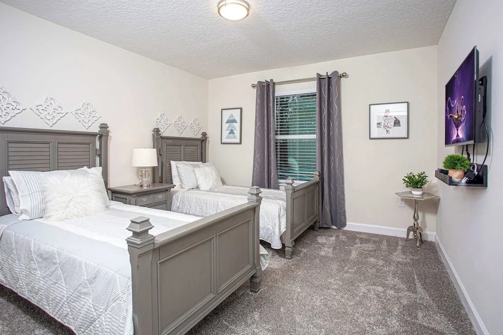 Marvelous 4 Bd w Pool Waterpark Near Disney 218