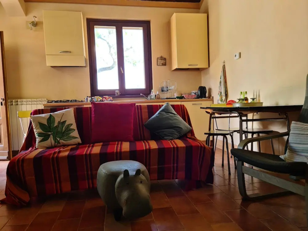 Sale! Beautiful 2-bed Apartment With Pool Access