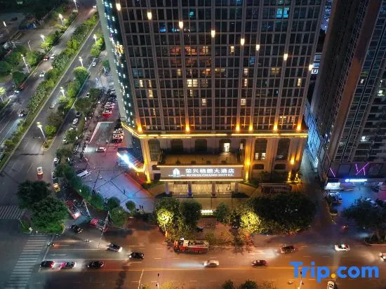 Rowin Grand Hotel