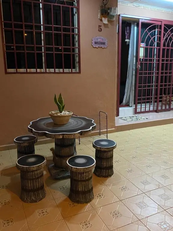 PJM HILL VIEW HOMESTAY