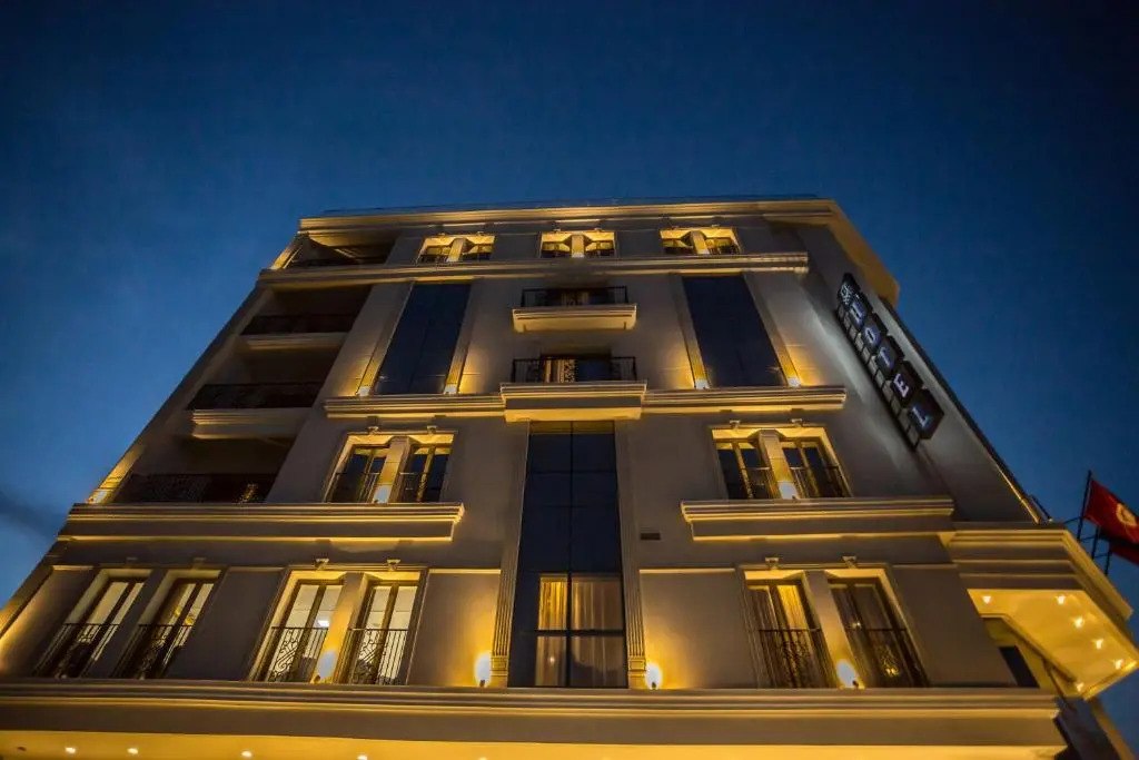 HOTEL PALAIS ROYAL