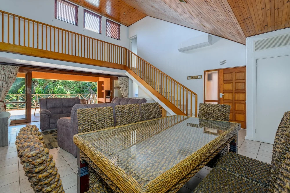 San Lameer Villa Rentals 10301