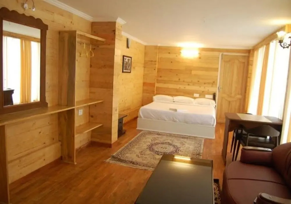 Town Country Guest House