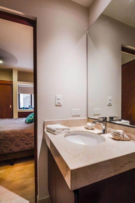 Brand New 1br, AC, Beach, Rooftop Pool