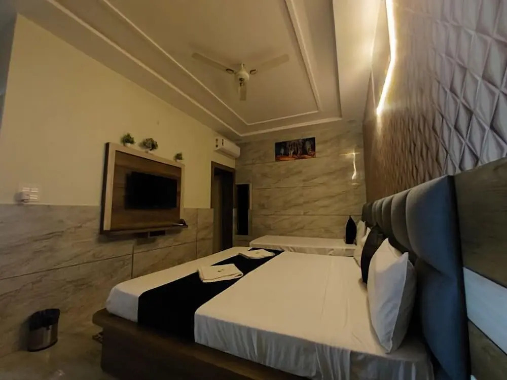 Taj Nice Point Manage By Taj Sunrise Group Trippizo