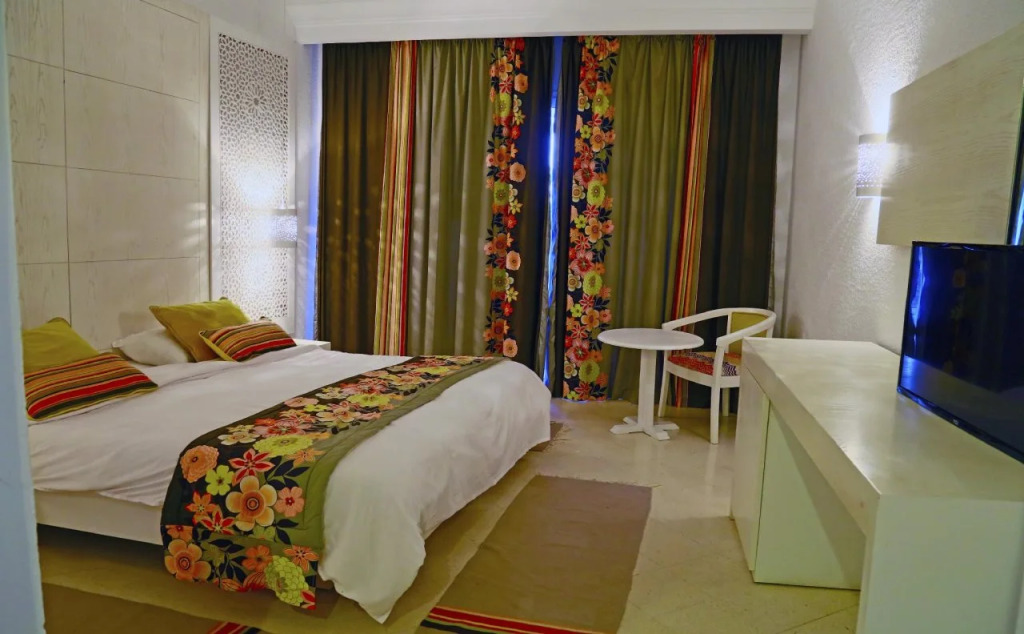 Hello Yasmine Hotel
