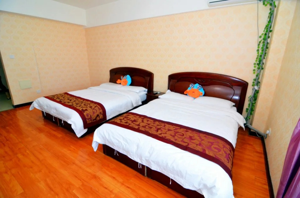 E Home Aparthotel