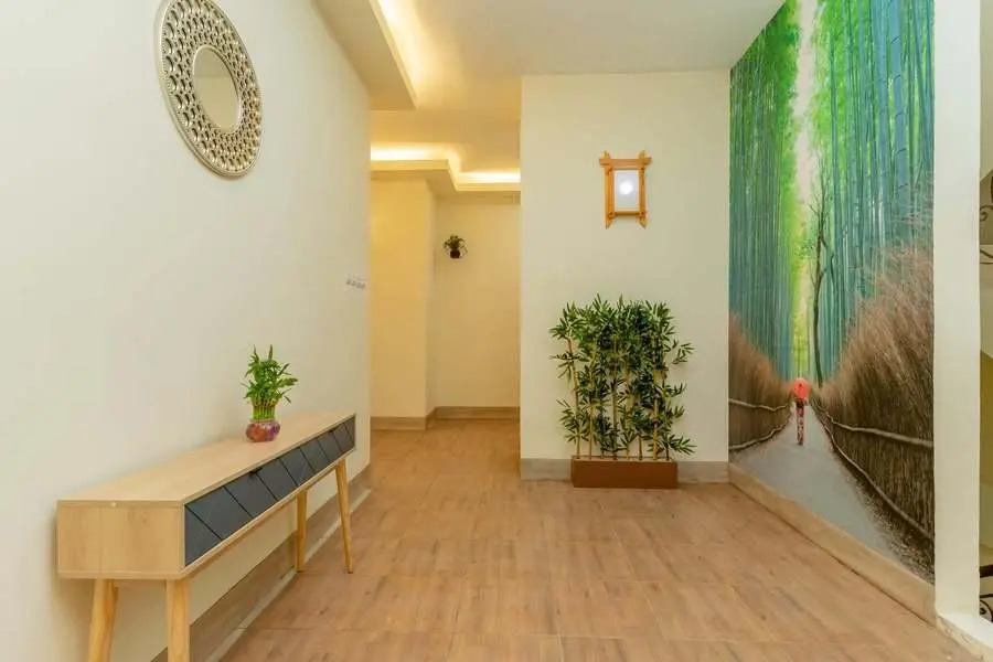 RedDoorz Plus Near RS Royal Taruma Grogol