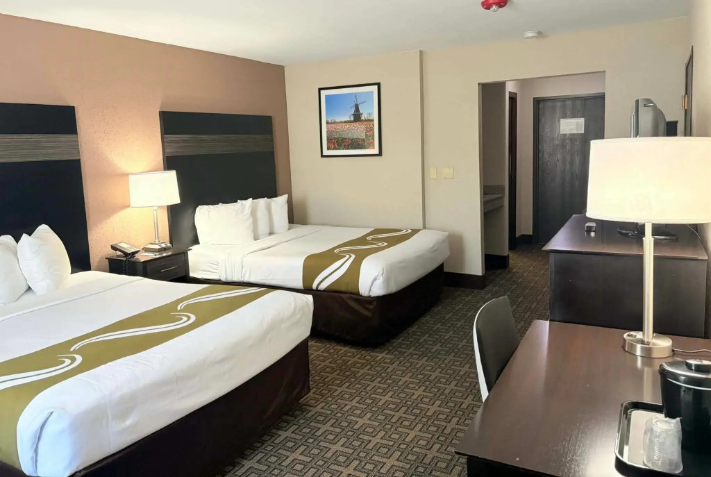 AmericInn by Wyndham Holland MI