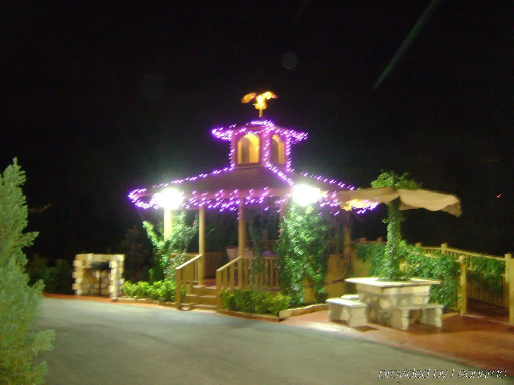 Blanco River Hotel