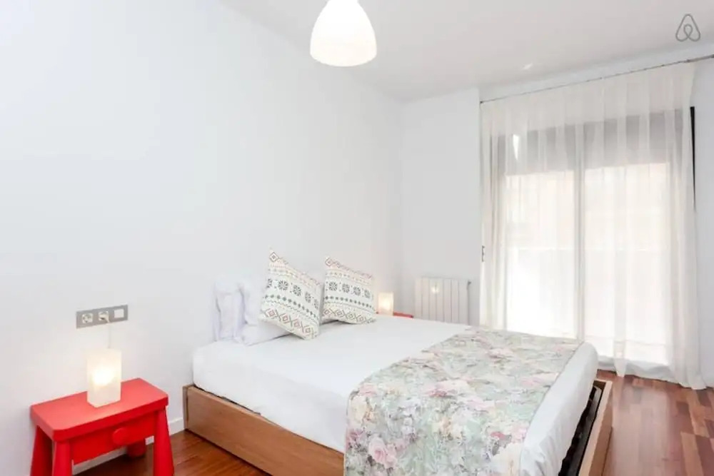 Modern 2 Bedroom Flat Next to Camp Nou