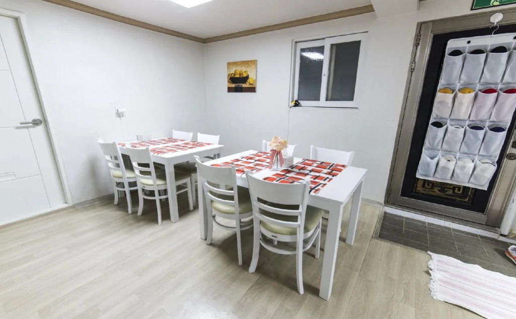 10 Guesthouse - Hostel