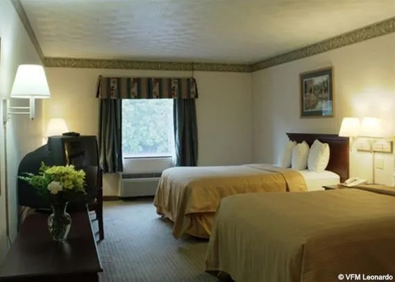Royal Inn & Suites