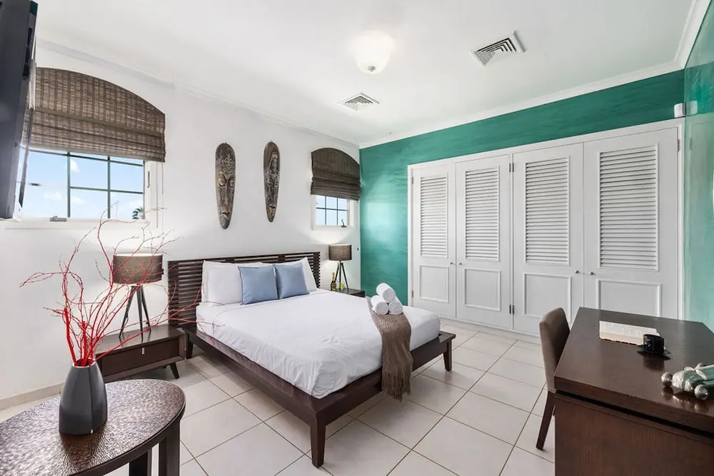 Ocean View 5BR Villa Steps to Beach Privatepool