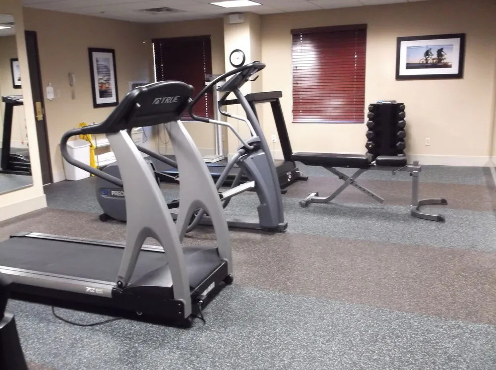 Holiday Inn Express Hotel & Suites Bentonville by IHG