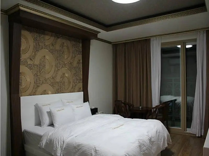 California Hotel