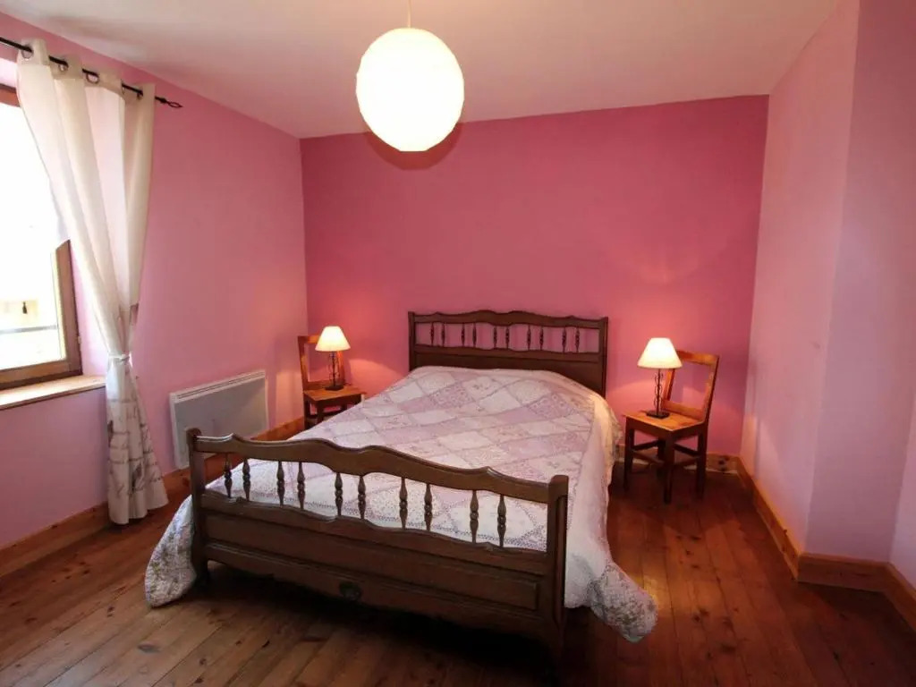 Grande maison avec cheminée, proche nature, idéale pour familles et amis, animaux admis. - FR-1-589-229