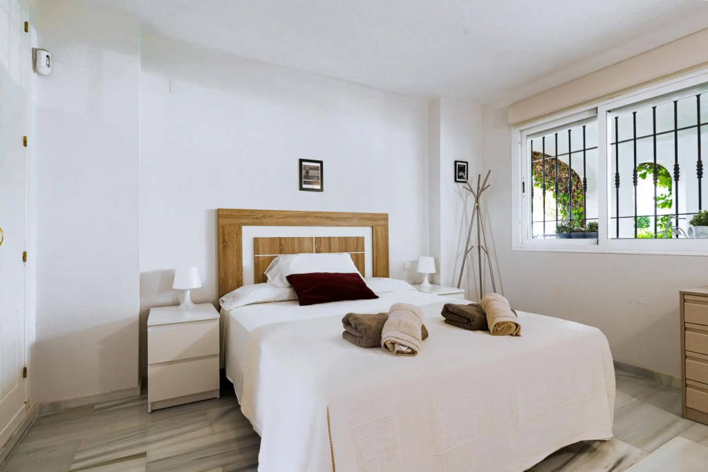 Ground floor apartment los Naranjos 8