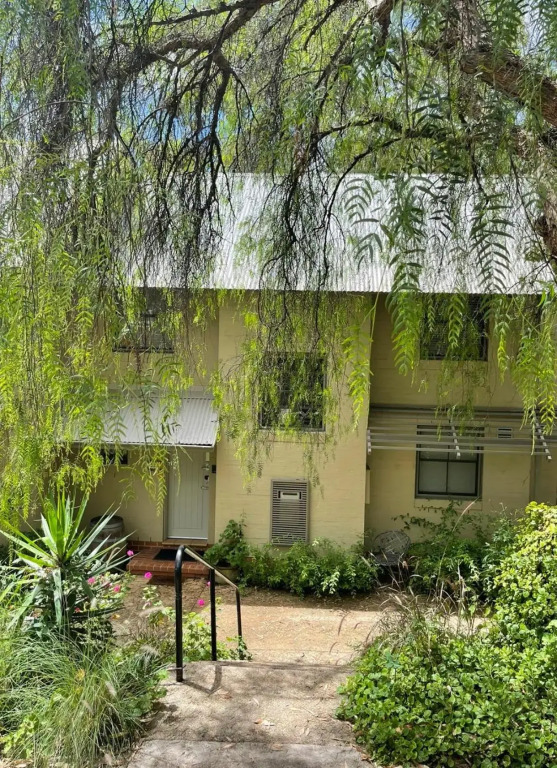 Villa Provincial Cypress Lakes Resort - 2 Bedrooms, 2 Private Ensuites, KING or SINGLE BEDS