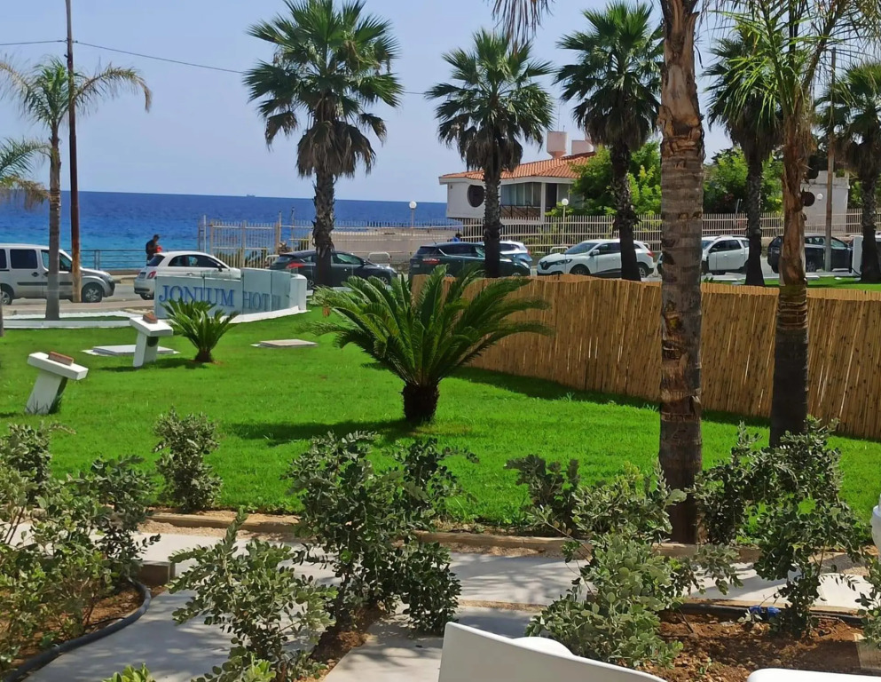 JONIUM Hotel Residence