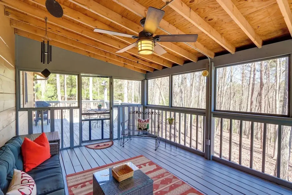 Family-Friendly Jasper Cabin with Deck