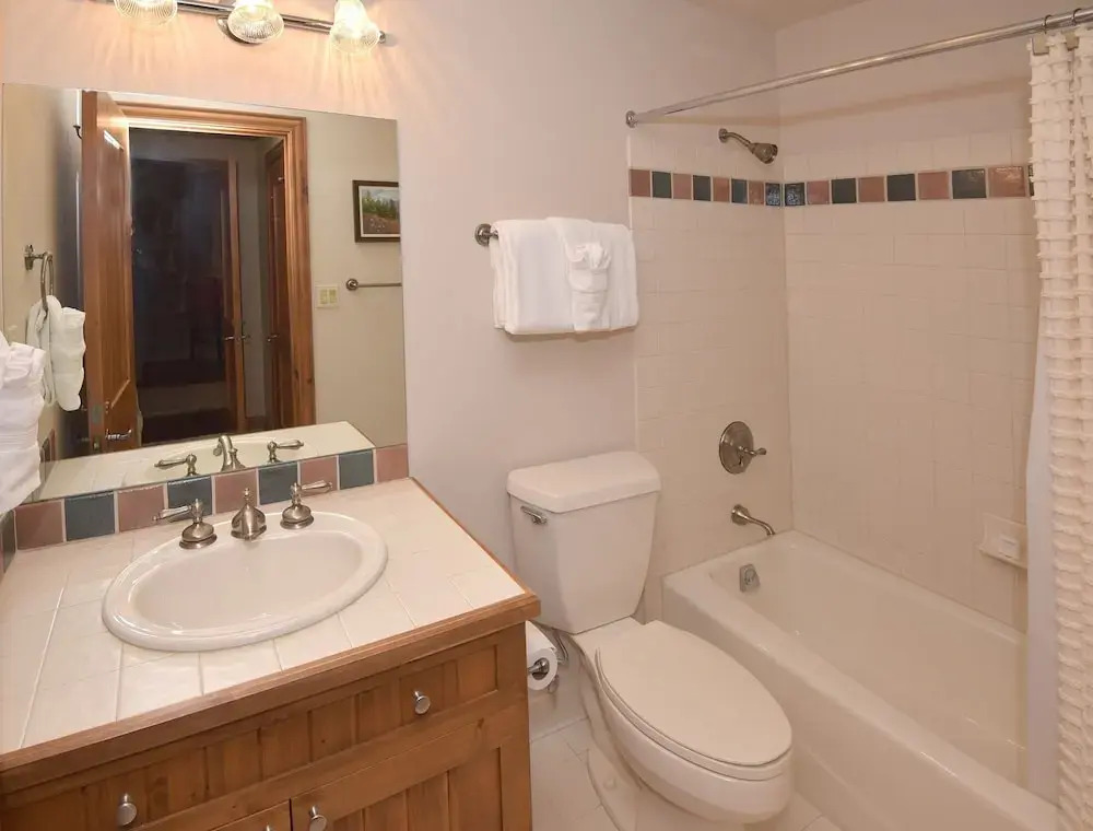 Ski In/out Lodge With Private Lifts, 2br 2ba Next To Golf 2 Bedroom Condo by RedAwning