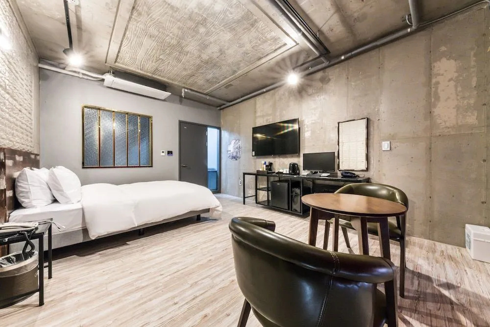 Si Hotel